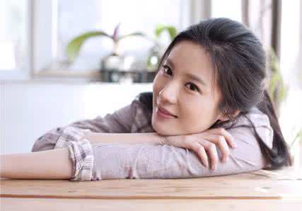 女人一生最爱的人是谁 女人一生最无价的8个第一次