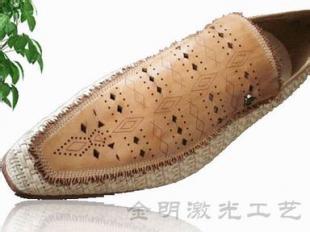 皮鞋鞋面褶皱怎么修复 皮鞋 鞋面褶压脚背 鞋面太硬磨脚背怎么办