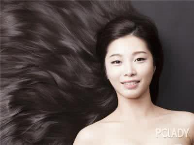 2017发型流行趋势女 2017年流行时尚发型 蓬松小卷势头猛