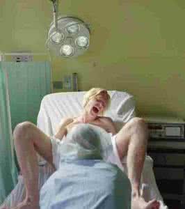 生孩子遇男医生接生 生孩子遇男医生接生 男医生接生都不算事，最后一个才是最尴尬！