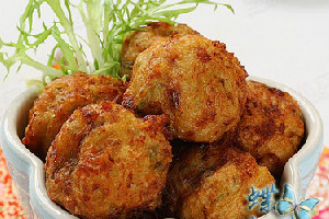 胡萝卜猪肉丸子 好吃到爆的干炸芋头萝卜猪肉丸子