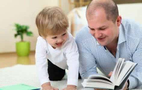 爸爸逗我玩儿 爸爸该如何与孩子一起玩儿