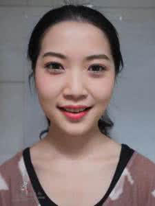 日本三大轻熟女 优雅轻熟女三大美妆技巧