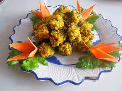 芹菜丸子怎么炸才脆绿 炸蔬菜丸子