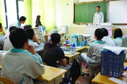 专题学习：李白《南陵别儿童入京》赏析及研究性学习吴泓工作室整理_南陵别儿童入京