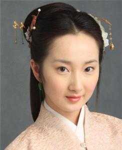 平儿扮演者沈琳离异 名著中平儿是谁的丫鬟 平儿扮演者介绍 平儿扮演者