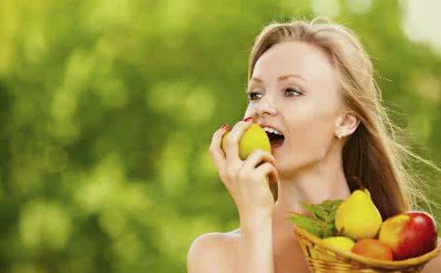 有助于排毒的食物 夏季女人如何排毒？6招助你排毒