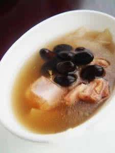 小柴胡汤毒死人 晚上喝这些养生汤 毒死你