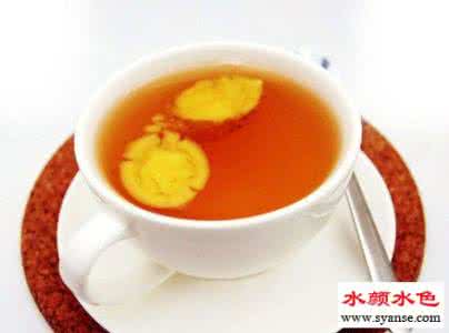 神奇的生姜红茶减肥 神奇的生姜红茶减肥 一姑娘把生姜含在嘴里，几天后神奇的事情发生了！