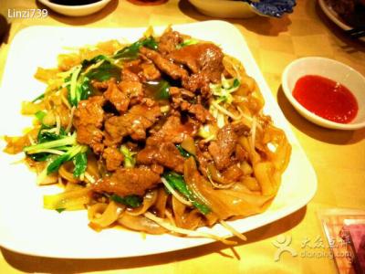 湿炒牛河 诱人的美味湿炒牛河