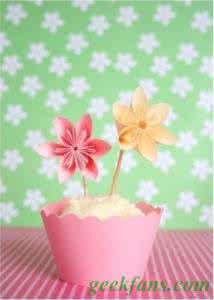 折纸莲花灯 【各种折纸教程】玫瑰、莲花灯、雪花、樱花、青苹果……！