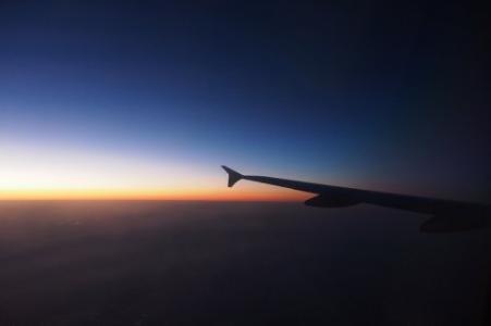 温暖心灵的情感美文 为爱往前飞【情感美文】