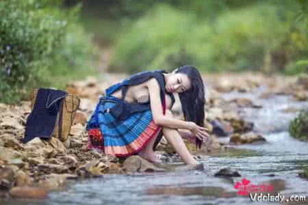 白裤瑶族 白裤瑶族女人不穿内衣的秘密