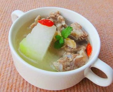 冬瓜作法 作法简易：冬瓜排骨汤