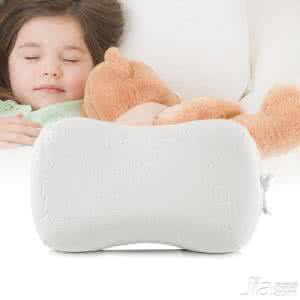 婴儿用什么样的枕头好 婴儿枕头专卖 什么样的婴儿枕头好