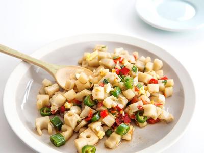 凉拌藕丁 【湖北特色菜】凉拌藕丁