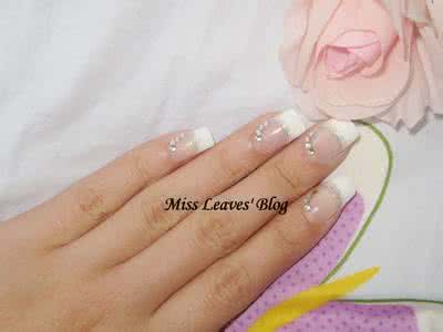 白色指甲油怎么涂好看 白色指甲油怎么涂好看？