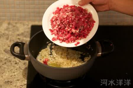 牛肉辣椒酱 米饭的超级杀手牛肉豆瓣辣酱