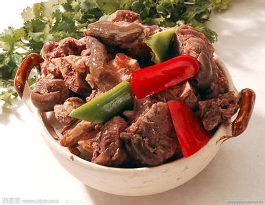 滋补羊肉汤 吃羊肉:滋补与美容一举两得