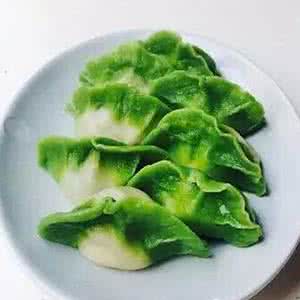 翡翠白菜饺子图片 翡翠白菜饺子