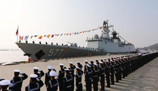 中国第一艘护卫舰 解放军迎来今年第一艘新战舰：054A护卫舰达17艘