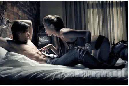 一个男人原谅女人出轨 女人出轨是因为男人 男人出轨多半因为这事