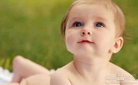 宝宝爱出汗是什么原因 宝宝爱出汗是什么原因 宝宝爱出汗是生病了?