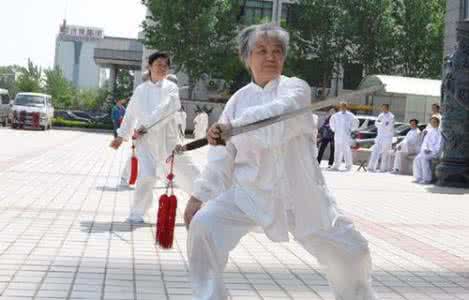 老年人骨质疏松治疗 老人如何运动防治骨质疏松