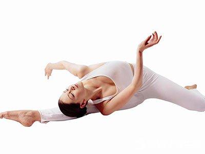 怎么练瑜伽 瘦腰瑜伽_怎么练瑜伽可以瘦腰