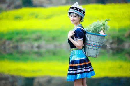 广场舞山里妹子真漂亮 山里的妹子真漂亮 浪漫抒情歌曲22首【FLASH 绝品音画】