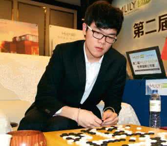 柯洁的老师是谁 柯洁的老师是谁(郑一冰) 柯洁为什么叫特务(喜欢电视剧潜伏)