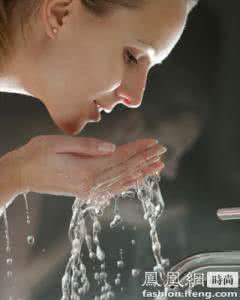 如何预防眼睛细纹 预防细纹要你做的10件事