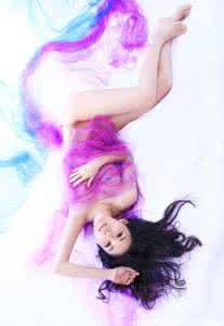 咏荷诗歌四首 李君莉168首咏荷诗