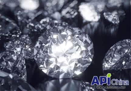 骨灰做成钻石要多少钱 骨灰钻石价格 骨灰钻石的价格贵不贵