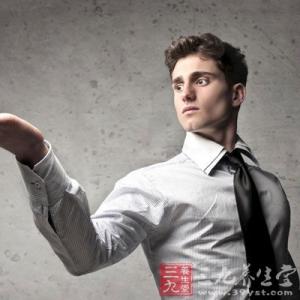 男人补肾最好炖什么汤 男人如何补肾 6大补肾汤强壮男人 男人如何补肾