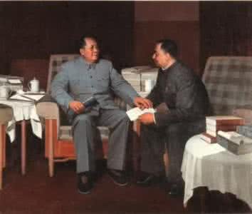 毛主席留给华国锋两道 解密毛主席留给华国锋的一东西:竟轰动世界