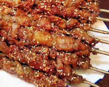 木炭烤羊肉串的做法 烤羊肉串的做法