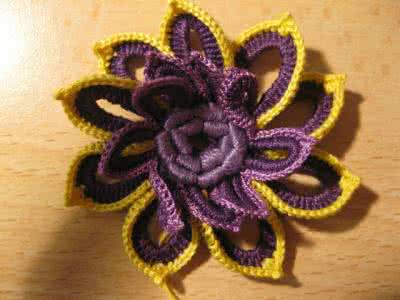 爱尔兰钩编单元花视频 单元花钩编教程----“迷你旋”胸针