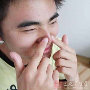 去黑头最有效的产品 最有效的去黑头产品 男士去黑头最有效的方法