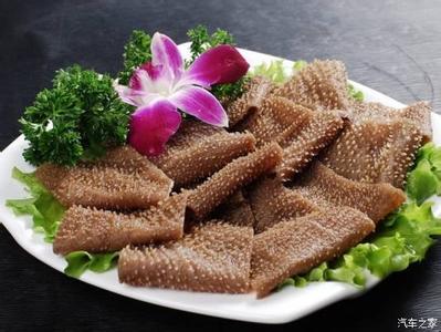 黑椒牛柳 白菊牛柳
