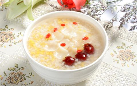 小米红枣枸杞粥的功效 枸杞有什么功效及枸杞粥做法
