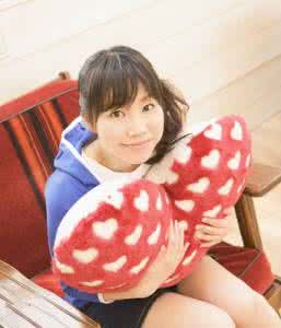 蚕屎做枕头有细菌吗 书架枕头细菌多 意想不到的10室内过敏源