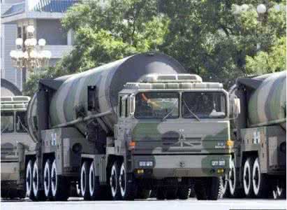 解放军第一地地导弹营 解放军高官：东风导弹是“护国重器” 核报复不是空话