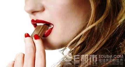 经期可以吃巧克力吗 经期可以吃巧克力吗 经期能吃巧克力吗