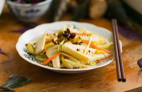 吃竹笋不能吃什么 怀孕可以吃竹笋吗？怀孕吃什么比较好