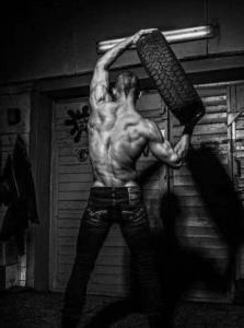 高级私人健身教练 顶级教练的23个健身秘笈!