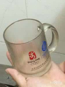 杯子里面的污渍去不掉 巧妙清除杯子的污渍