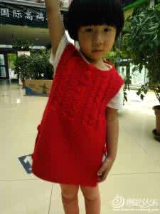 儿童画小姑娘 90~110cm中童毛衣 小姑娘的马甲