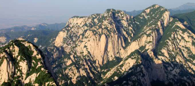 鏖战襄阳西岳青峰剑 倚天奇秀?西岳险峰—中峰玉女峰