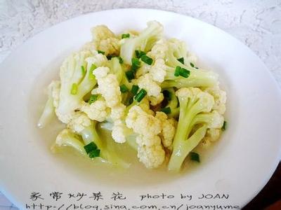 干煸菜花要焯水吗 如何焯菜花才会奶白又美味----家常炒菜花